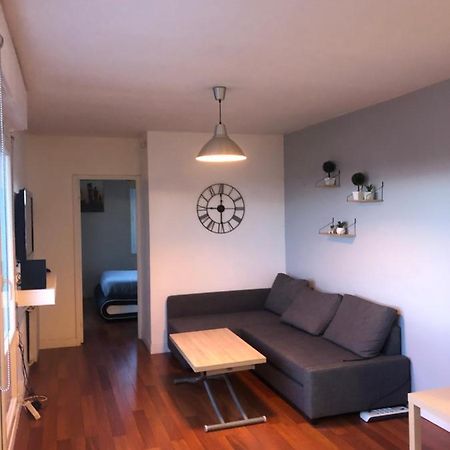 Appartement T2 - Proche RER Sartrouville Exterior foto