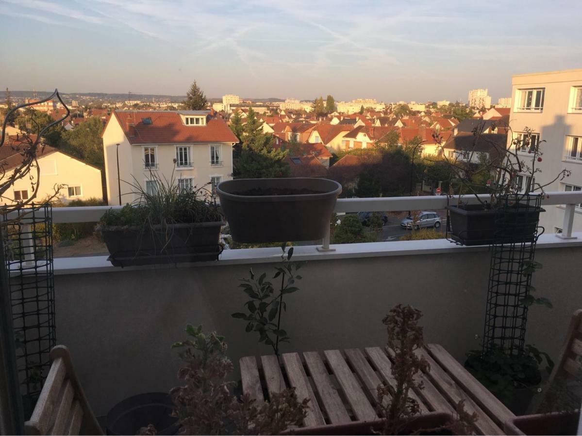 Appartement T2 - Proche RER Sartrouville Exterior foto